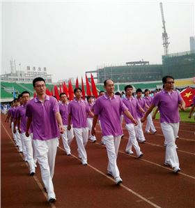 益达团体T恤 益达团体T恤