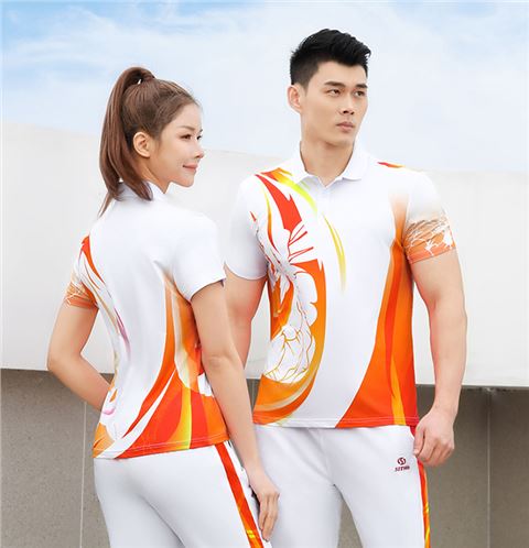 运动T恤
