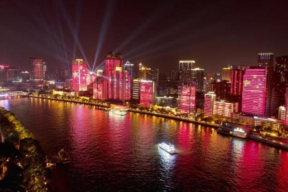 庆祝新中国成立70周年 | 喜迎华诞,敬礼祖国!